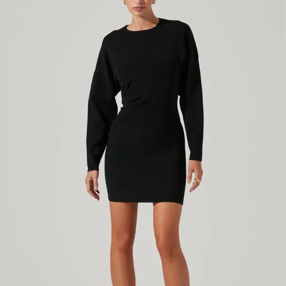 Astr The Label Jayne Dolman Sleeve sweater Bodycon Black Dress! NWT - Picture 3 of 10